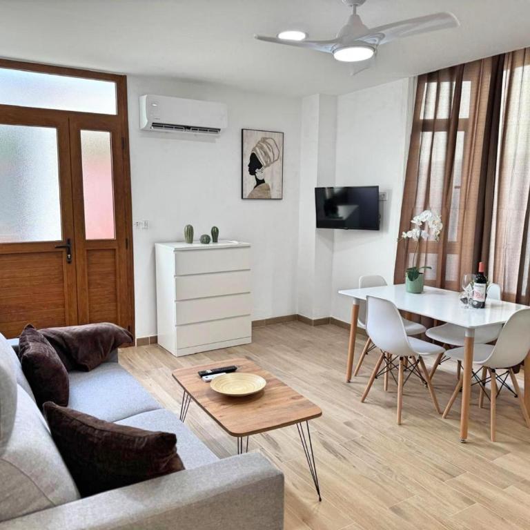 Silver Wish Holiday Home - Apartment - 29