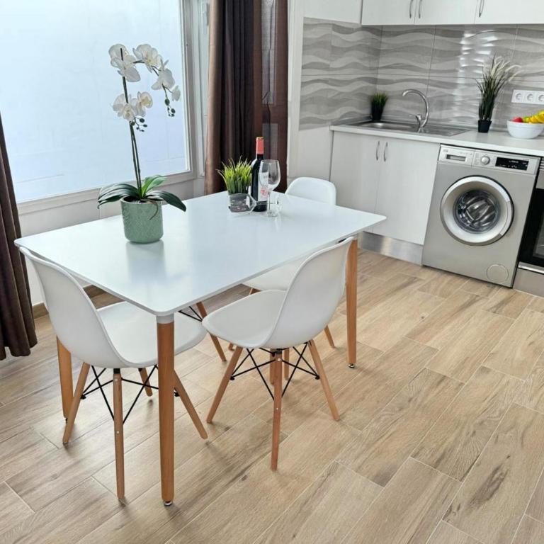 Silver Wish Holiday Home - Apartment - 10