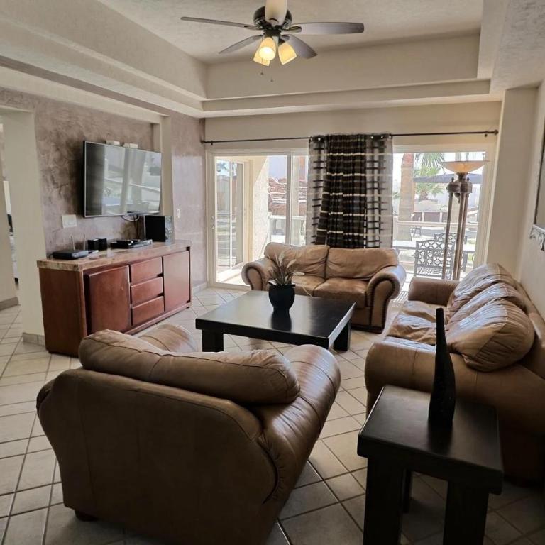 Las Palmas Resort - Two-Bedroom Apartment - 5