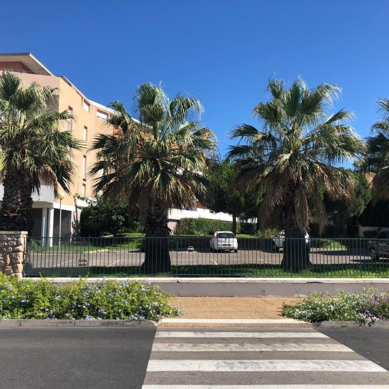Bel Appartement T4 à Sète avec Terrasse, Climatisation et Parking Privé - FR-1-338-571 - Apartment - 2