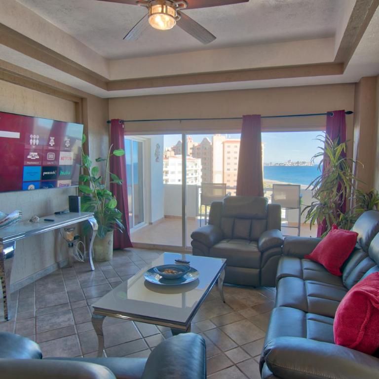 Las Palmas Resort - King Suite with Ocean View - 8