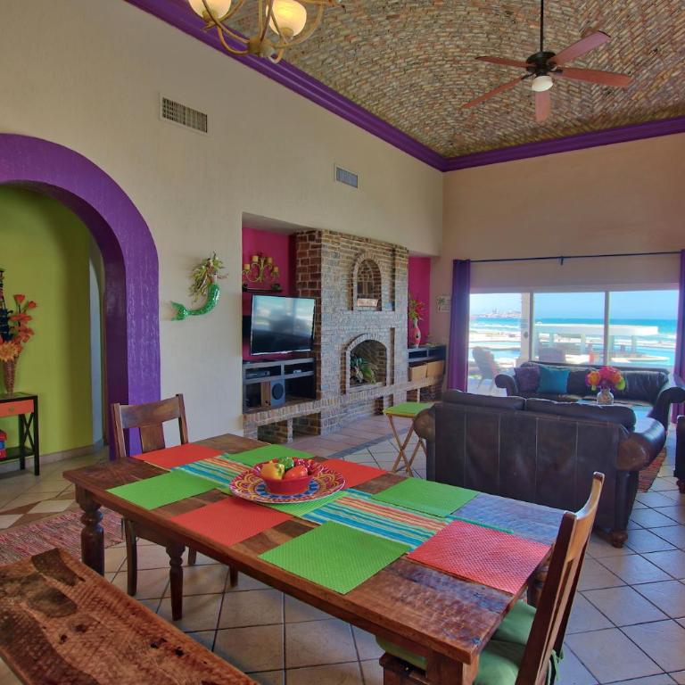 Las Palmas Resort - Villa with Sea View - 6