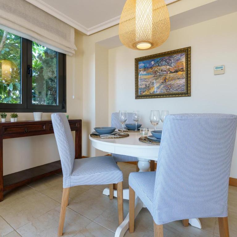 Sunset Seaview Corner With Pool - Happy Rentals - Apartamento Deluxe - 17