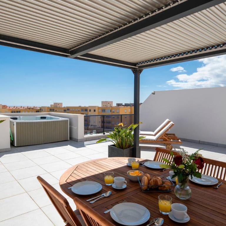 MEDANO4YOU Strelitzia Penthouse - Apartamento de 2 dormitorios con terraza y vistas al mar - 37