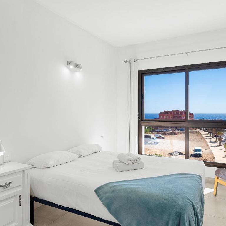 MEDANO4YOU Strelitzia Penthouse - Apartamento de 2 dormitorios con terraza y vistas al mar - 9