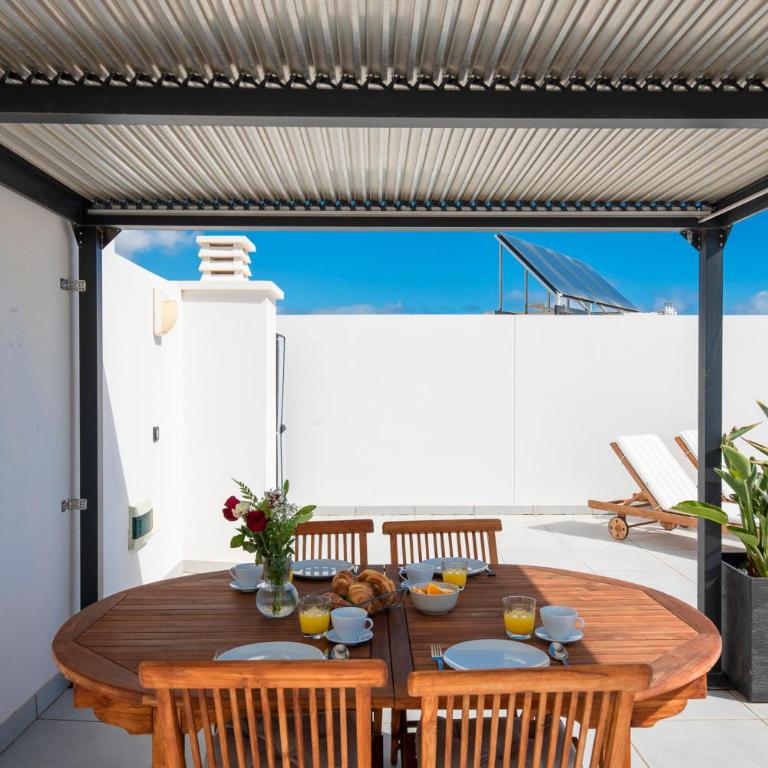 MEDANO4YOU Strelitzia Penthouse - Apartamento de 2 dormitorios con terraza y vistas al mar - 35