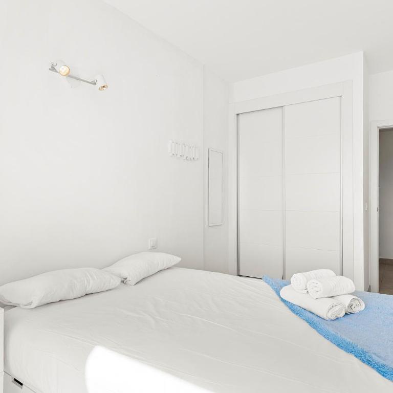 MEDANO4YOU Strelitzia Penthouse - Apartamento de 2 dormitorios con terraza y vistas al mar - 32