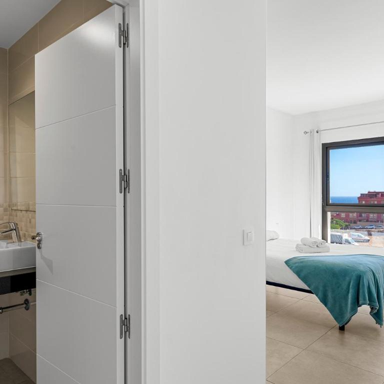 MEDANO4YOU Strelitzia Penthouse - Apartamento de 2 dormitorios con terraza y vistas al mar - 10