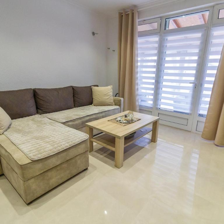 Apartmani Vesić - Apartman sa 3 Spavaće Sobe - 8