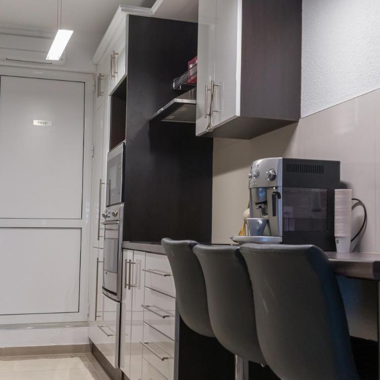 Apartmani Vesić - Apartman sa 3 Spavaće Sobe - 9