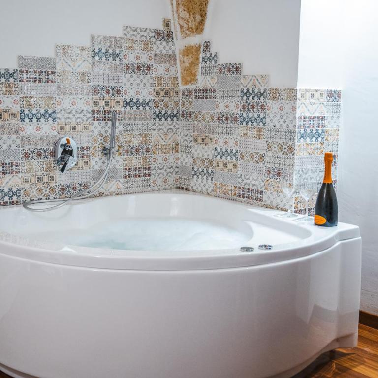 Elegance Staffa Rooms 200 metri dal centro storico - Two-Bedroom House - 24