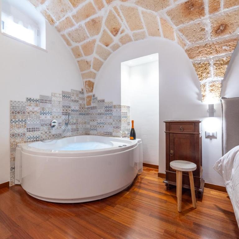 Elegance Staffa Rooms 200 metri dal centro storico - Two-Bedroom House - 4