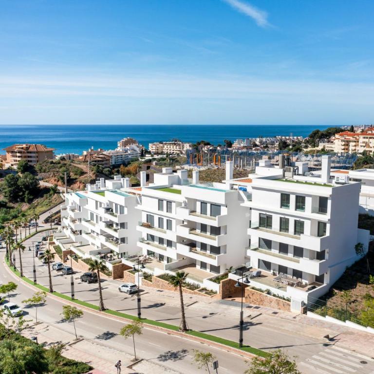 Penthouse Diamond - Private Pool, Terrace, Sea View, Gym & BBQ - Three-Bedroom Apartment with Private Pool - 58