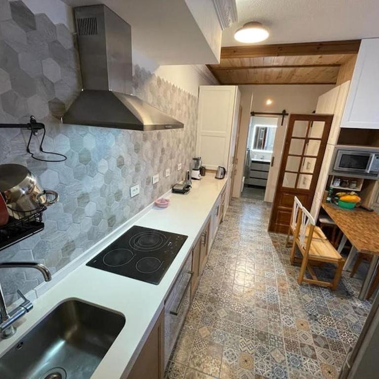 Las Caletillas vacations, 20 meters from the beach - Apartamento de 2 dormitorios - 9