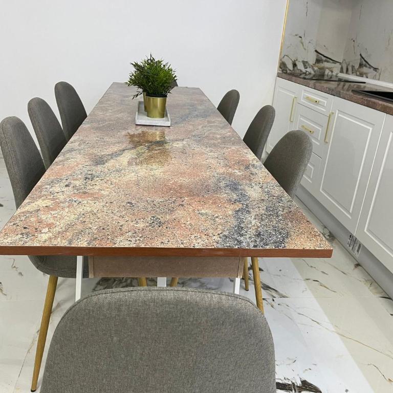 HR12 Amazing plaza mayor - Four-Bedroom Apartment - 13