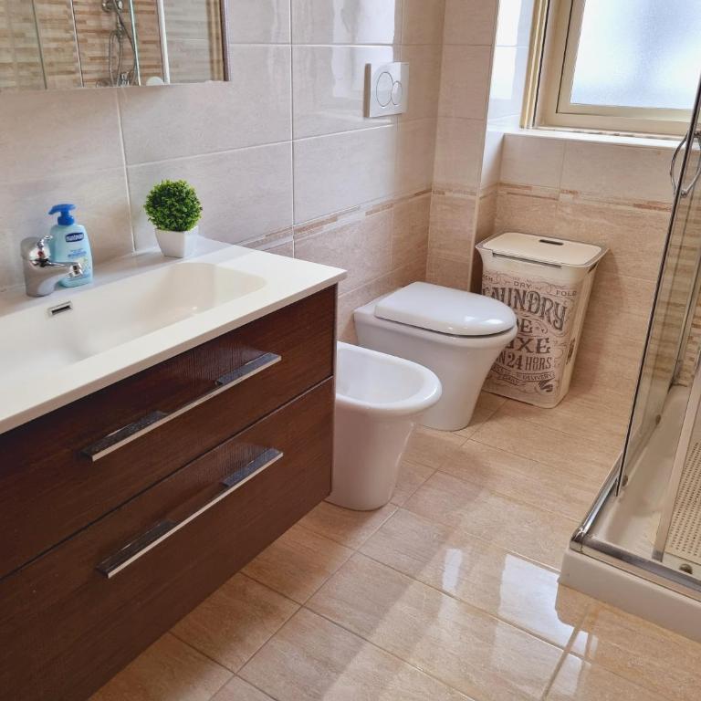 Residenza girasole - Appartamento con 2 Camere da Letto - 9