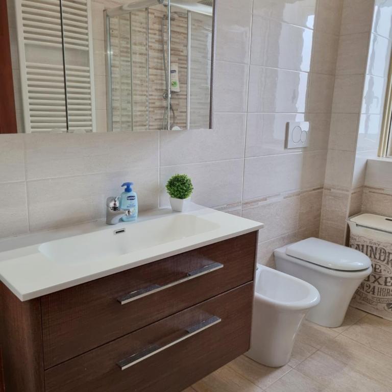 Residenza girasole - Appartamento con 2 Camere da Letto - 10