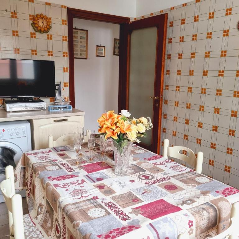 Residenza girasole - Appartamento con 2 Camere da Letto - 4