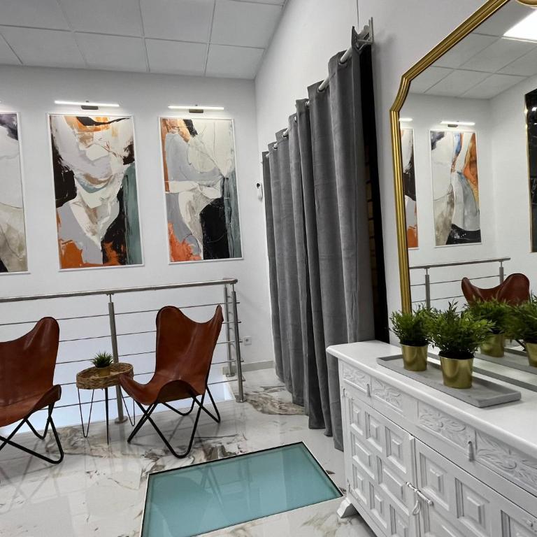 HR12 Amazing plaza mayor - Four-Bedroom Apartment - 16