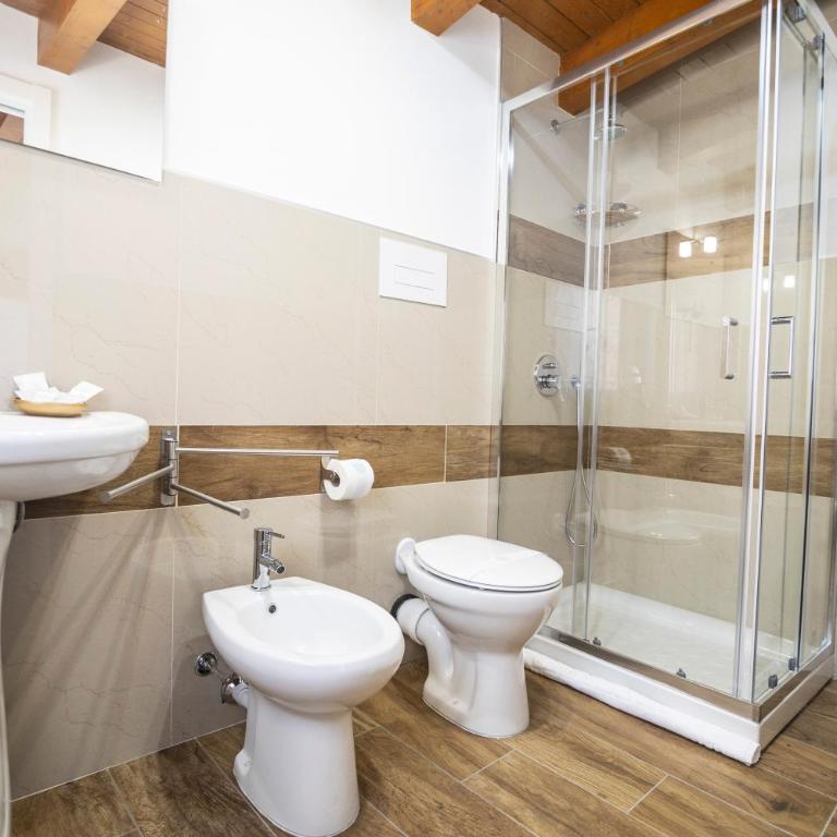 Quattro Canti - Camera Matrimoniale Deluxe con 1 Letto Supplementare - 15