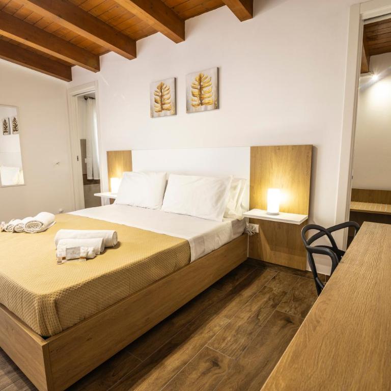Quattro Canti - Camera Matrimoniale Deluxe con 1 Letto Supplementare - 8