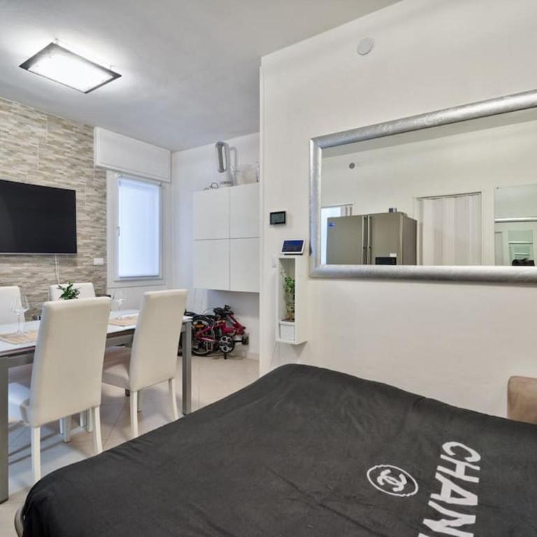 Mini suite fronte mare piazza Mazzini - Appartamento con 1 Camera da Letto - 40