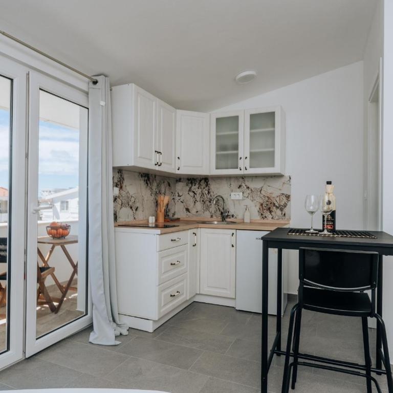 Apartments Milivojevic - Standardni Studio - 10