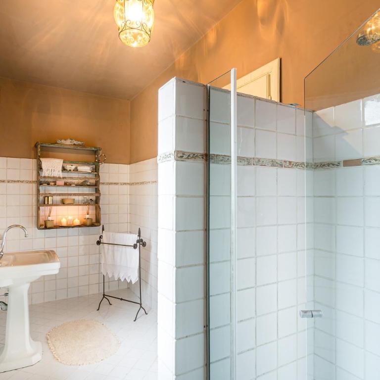 Villa Lorena, a Vintage Home with Indoor Pool - Villa Standard - 47