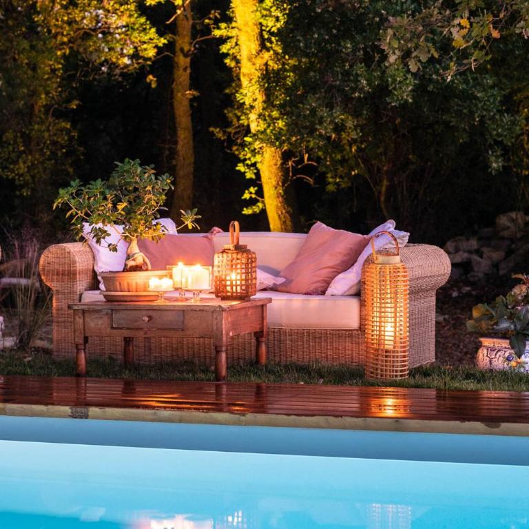 Villa Lorena, a Vintage Home with Indoor Pool - Villa Standard - 56