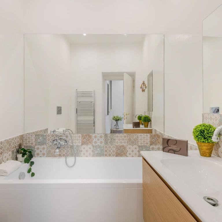 Casa Daria, Modern 4 Bedrooms Apartment in Lucca - Apartment - 25