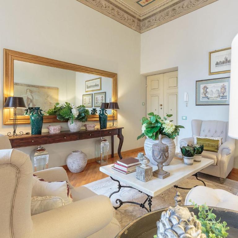 Casa San Giovanni, Romantic LUCCA apartment With View Over a Church - Apartamento de 2 dormitorios - 6
