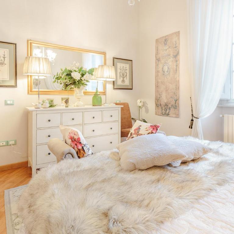 Casa San Giovanni, Romantic LUCCA apartment With View Over a Church - Apartamento de 2 dormitorios - 12