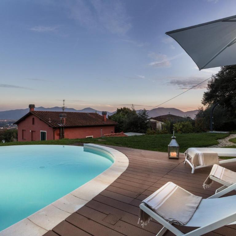 Villa Alberta, Panoramic 4 Bedrooms Farmhouse with Private Pool in Lucca close to Town Centre - Villa - 9