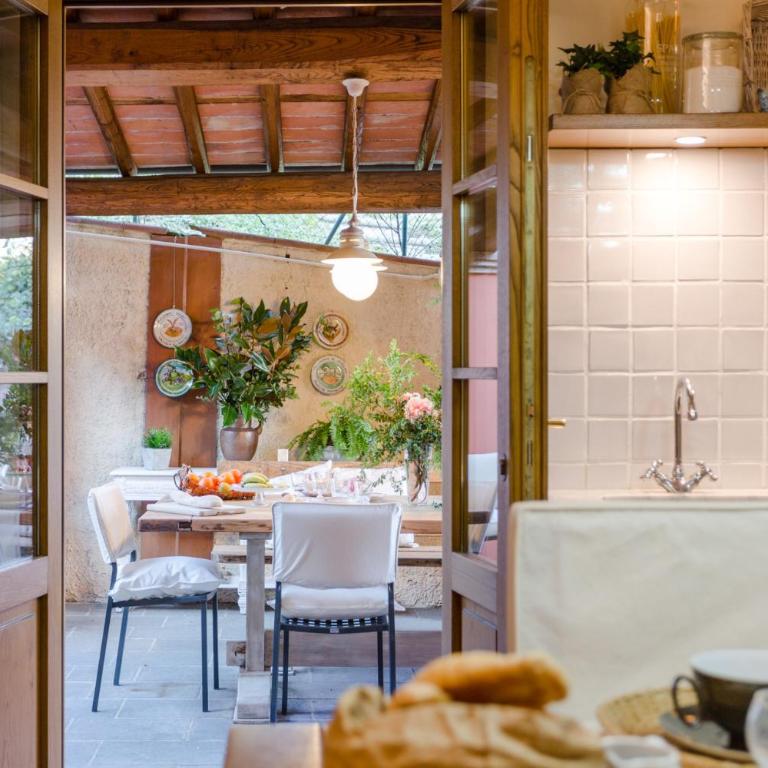 Villa Alberta, Panoramic 4 Bedrooms Farmhouse with Private Pool in Lucca close to Town Centre - Villa - 29
