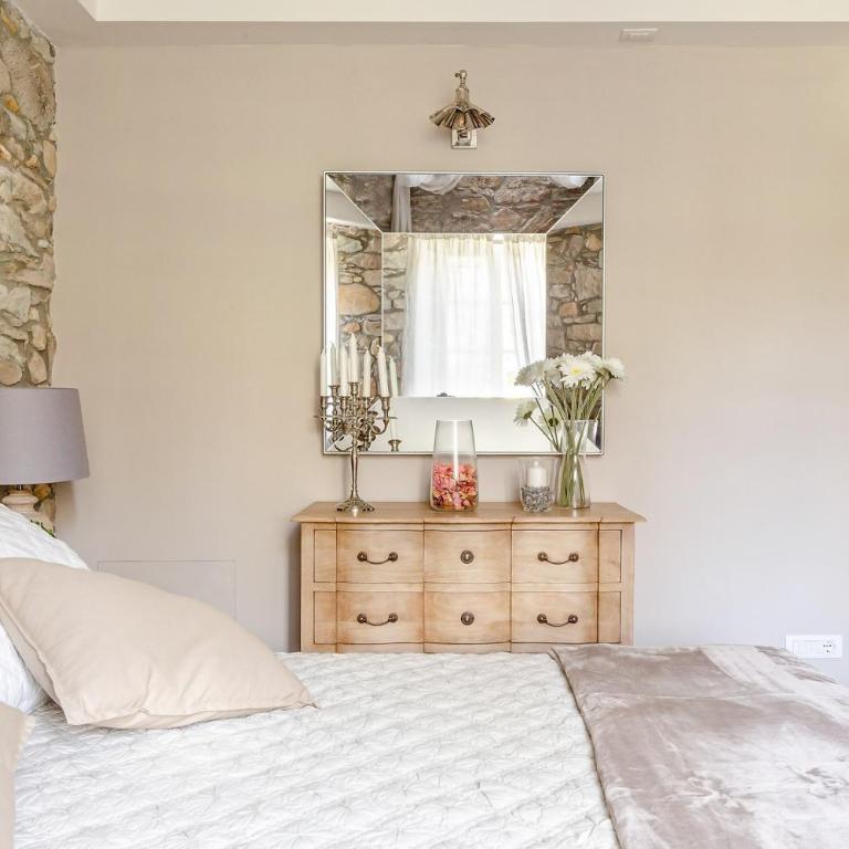 Villa Clara, Luxury 5 bedrooms Lakefront Farmhouse Villa with Private Pool on the Lucca Hills - Villa - 54