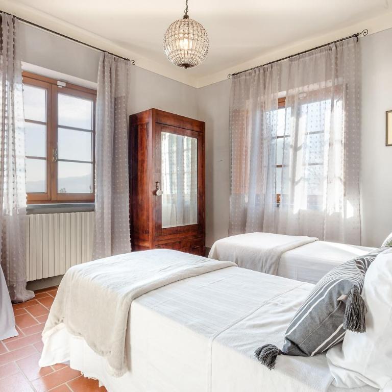 Villa Alberta, Panoramic 4 Bedrooms Farmhouse with Private Pool in Lucca close to Town Centre - Villa - 43
