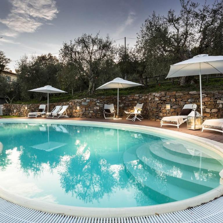 Villa Alberta, Panoramic 4 Bedrooms Farmhouse with Private Pool in Lucca close to Town Centre - Villa - 67