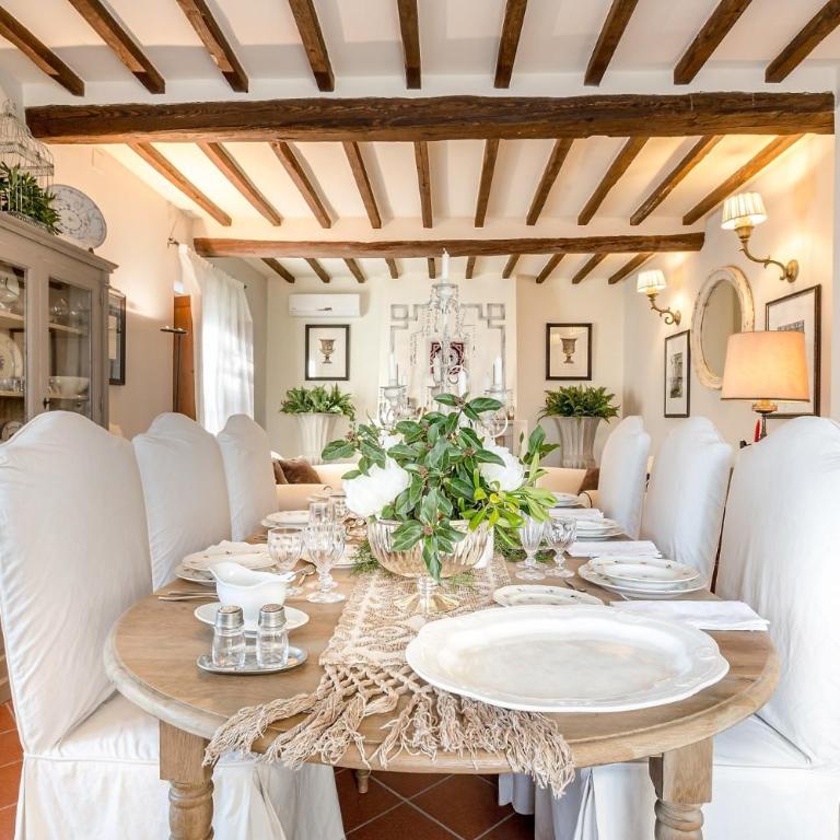 Villa Alberta, Panoramic 4 Bedrooms Farmhouse with Private Pool in Lucca close to Town Centre - Villa - 75