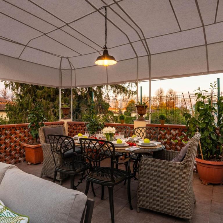 Lavinia, 3 Bedrooms Apartment with Terrace Lucca - Three-Bedroom Apartment - 2
