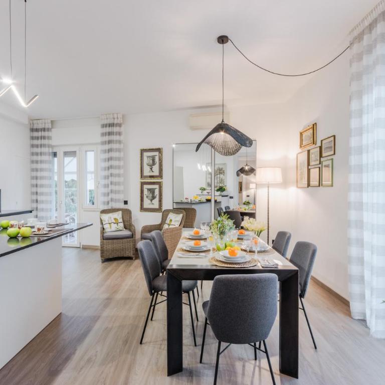 Lavinia, 3 Bedrooms Apartment with Terrace Lucca - Three-Bedroom Apartment - 5