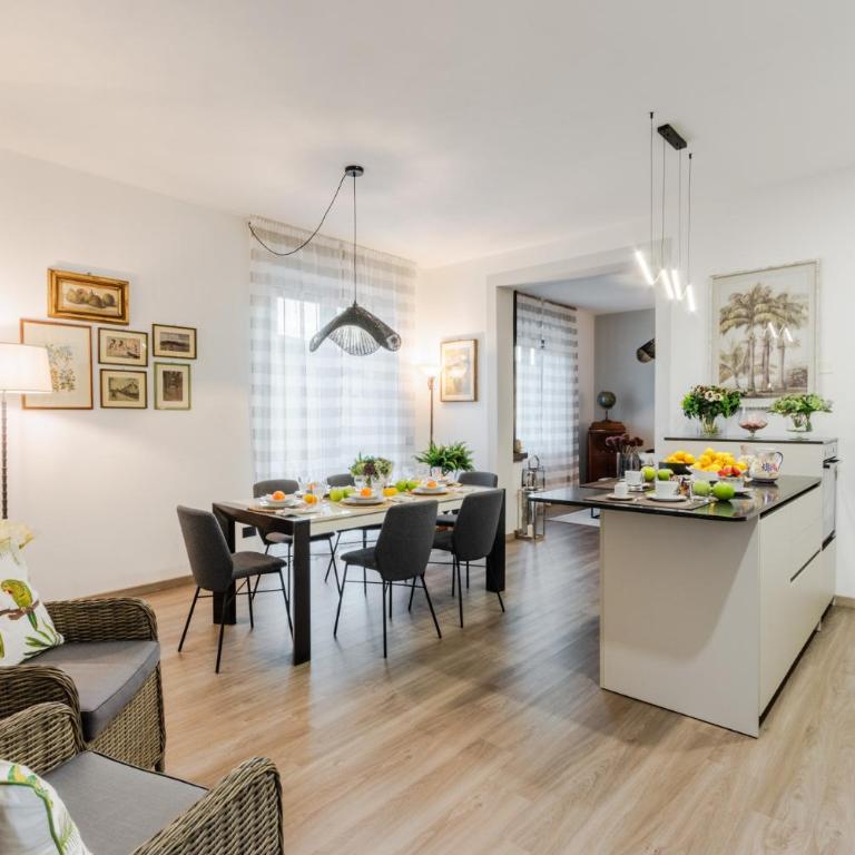 Lavinia, 3 Bedrooms Apartment with Terrace Lucca - Three-Bedroom Apartment - 47
