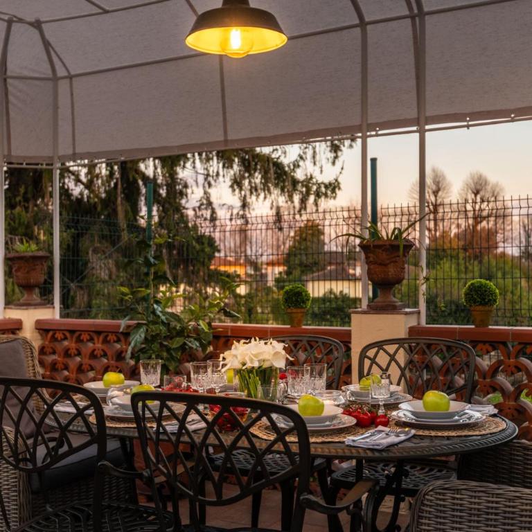 Lavinia, 3 Bedrooms Apartment with Terrace Lucca - Three-Bedroom Apartment - 50