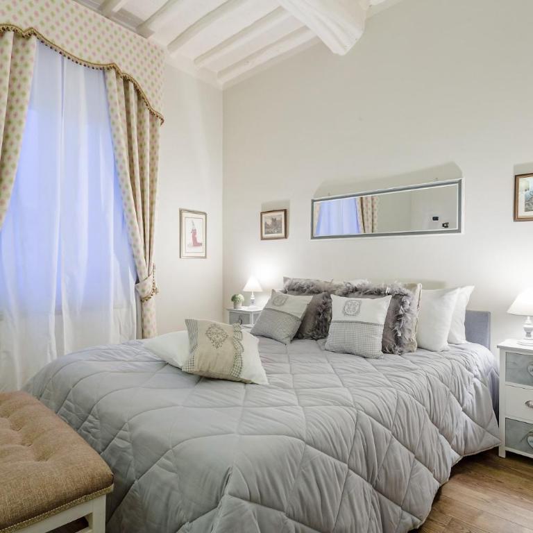 Casa Raffa, 2 Bedrooms 2 Bathrooms Romantic Apartment with Terrace and Parking in Lucca - Appartamento con 2 Camere da Letto - 15