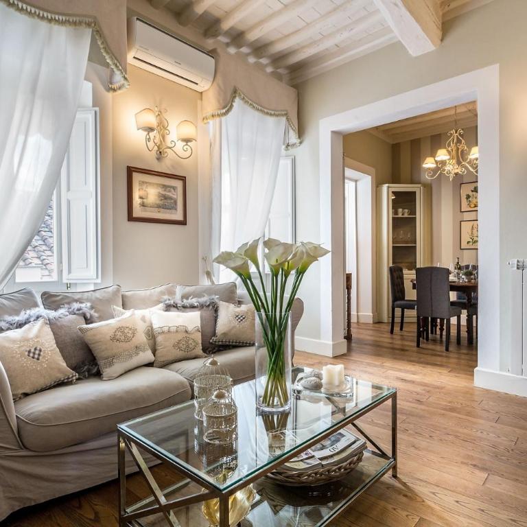 Casa Raffa, 2 Bedrooms 2 Bathrooms Romantic Apartment with Terrace and Parking in Lucca - Appartamento con 2 Camere da Letto - 35
