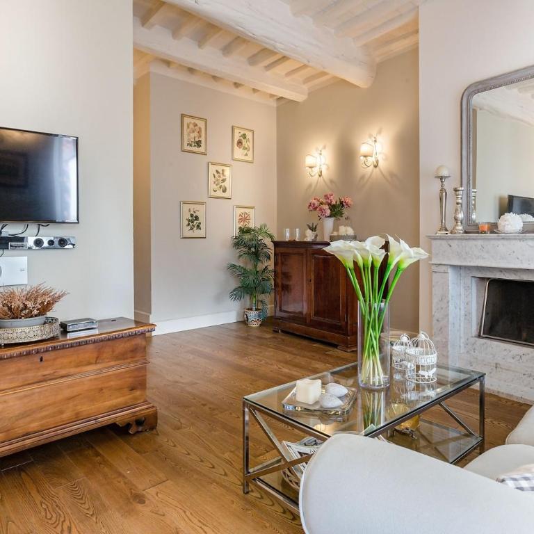 Casa Raffa, 2 Bedrooms 2 Bathrooms Romantic Apartment with Terrace and Parking in Lucca - Appartamento con 2 Camere da Letto - 36