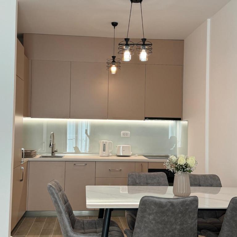 K apartments - One-Bedroom Apartment - 3