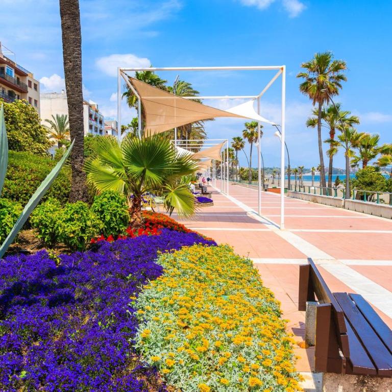Sunset Sunshine Pool and Golf - Happy Rentals - Apartamento Ático - 24