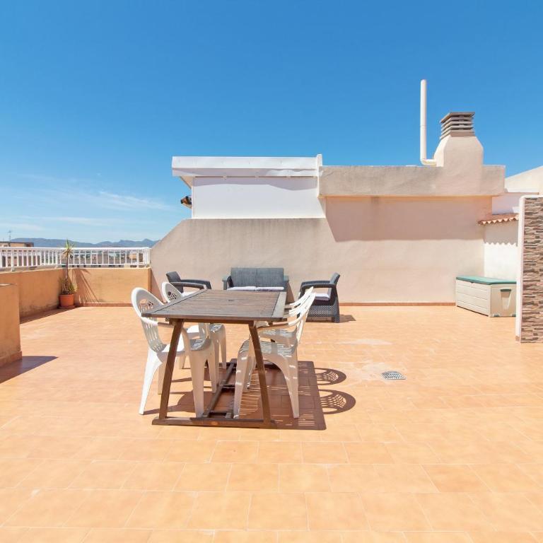 Global Vacacional, Apartamento con terraza de 70m y piscina en Canet de Berenguer - Apartamento con terraza - 18