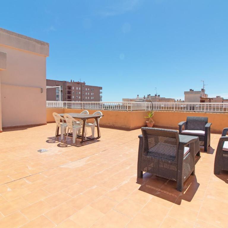 Global Vacacional, Apartamento con terraza de 70m y piscina en Canet de Berenguer - Apartamento con terraza - 20