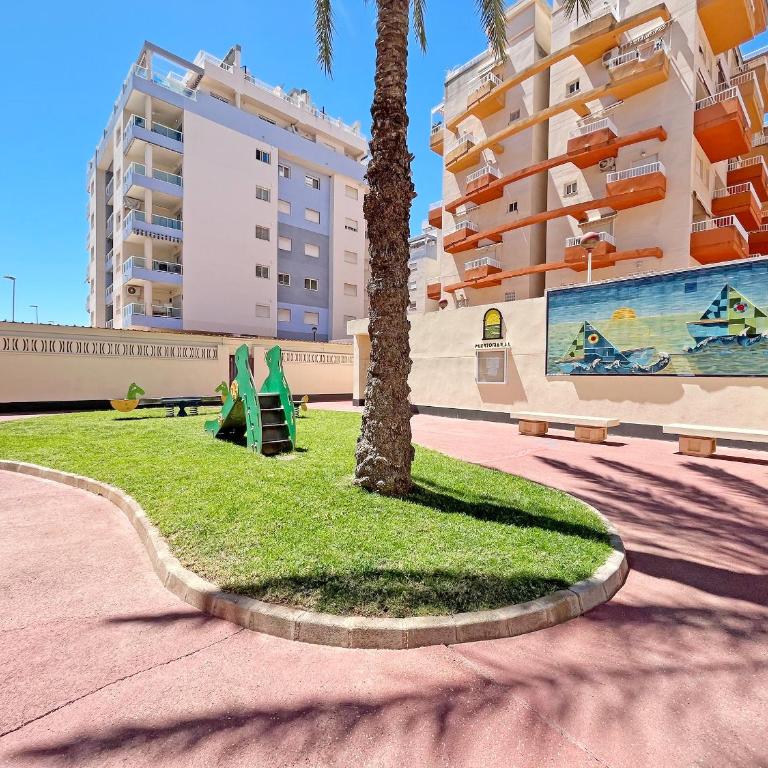 Global Vacacional, Apartamento con terraza de 70m y piscina en Canet de Berenguer - Apartamento con terraza - 27